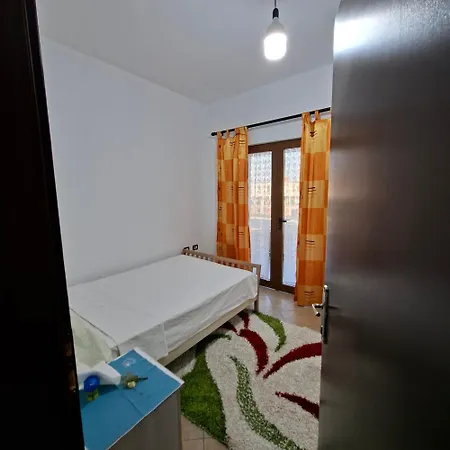 Apartment Maria Near Airport